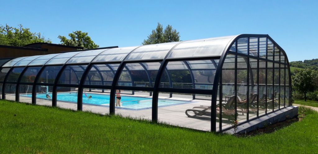 Campsite France Auvergne : Vous apprécierez notre nouvelle piscine couverte et chauffée en Auvergne